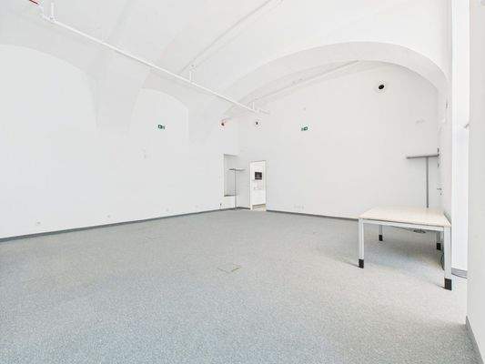 CAM04191G0-PR0048-STILL001