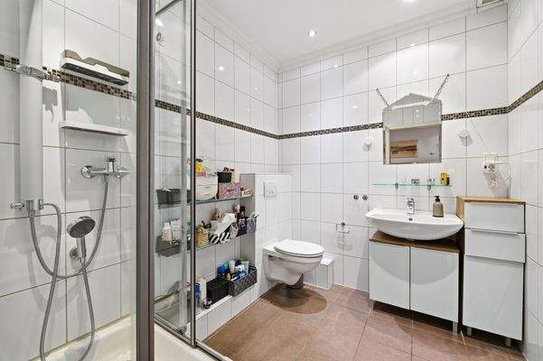 26 - WE 2 Duschbad.jpg