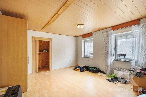 EFH Schlafzimmer mit Ankleide OG