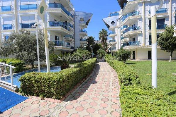Furnished Pool-View Flat in Antalya Konyaaltı