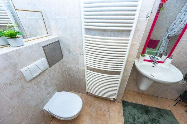 1721065321_lV4fDNpdb7