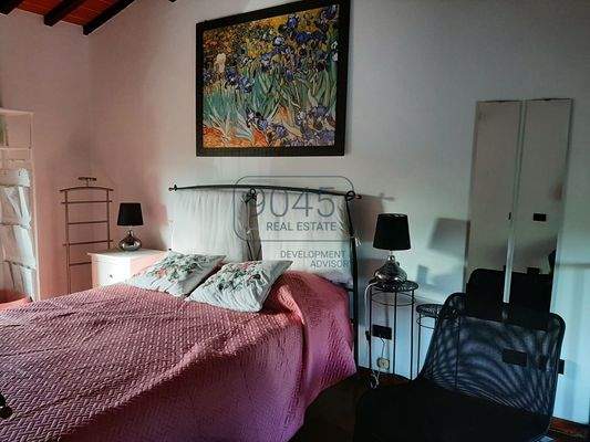 Kleine Wohnung mit Garten in einem historischen Naturstein-Bauernhaus in Vinci