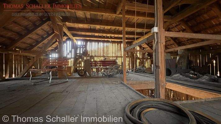 Scheune - innen