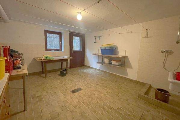 Keller mit Außentreppe