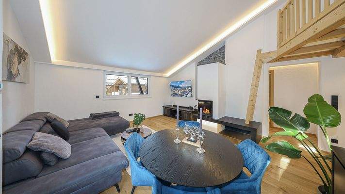 KITZIMMO-Dachgeschosswohnung am Fuße des Hahnenkamm - Immobilien Kitzbühel.