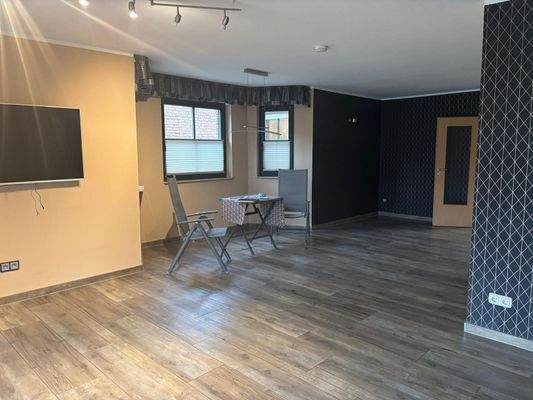 Wohnzimmer/Essbereich