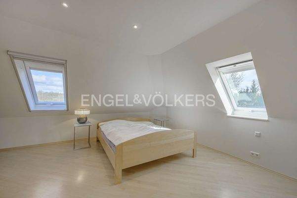 Schlafzimmer im Obergeschoss/Einliegerwohnung