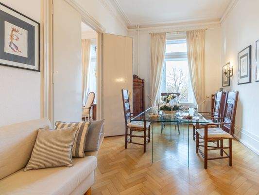 Esszimmer-Zugang zum Wohnzimmer 