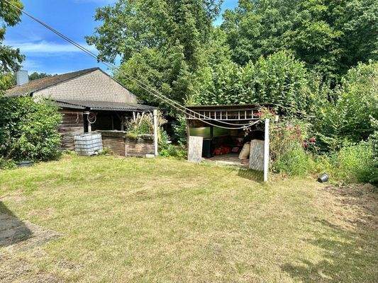 Blick auf das Grundstück 1