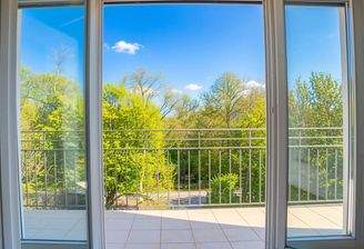 Westbalkon mit Blick ins Grüne