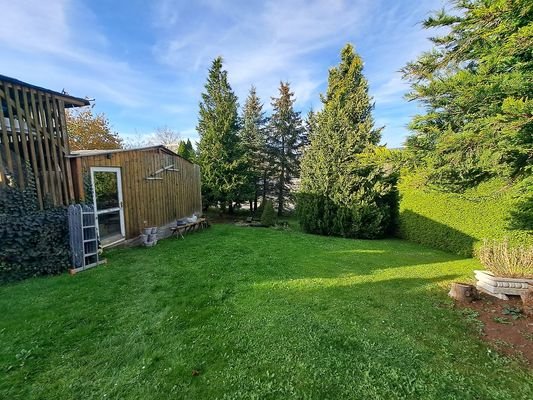 19 Grundstück- Garten.jpg