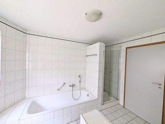 Badezimmer im EG