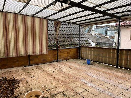 Überdachte Terrasse