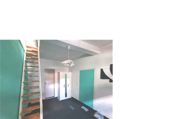 Zimmer mit Treppe Maisonette