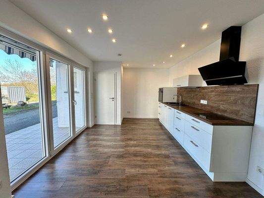 Essbereich mit Zugang Terrasse 