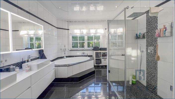 Badezimmer Erdgeschoss