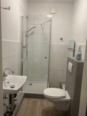 2. OG Duschbad (vermietet)