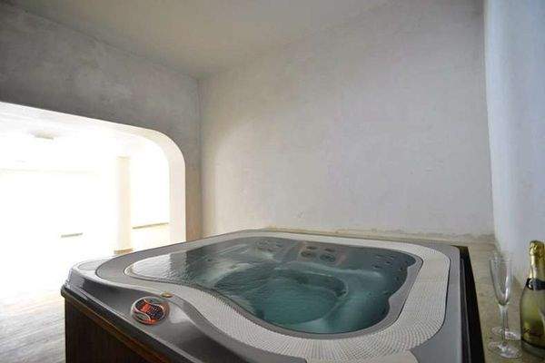 Toller Jacuzzi