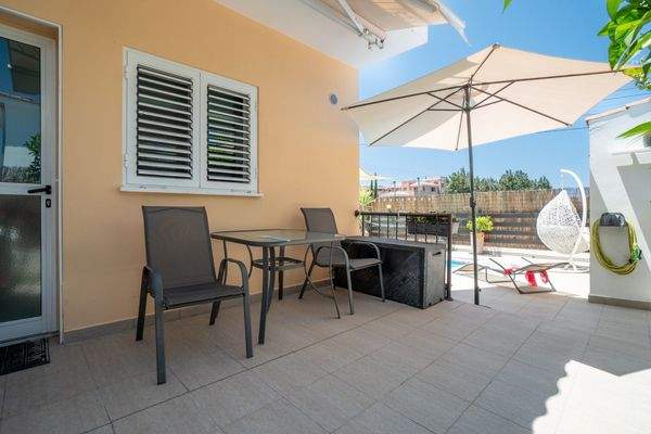706657-semi-detached-villa-for-sale-in-kato-paphos