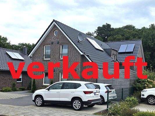 V - Straßenansicht.jpg