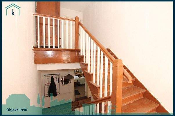 1990 Treppe zum DG.jpg