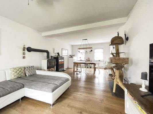 12- OG Wohn-Esszimmer Wohnbeispiel.jpg