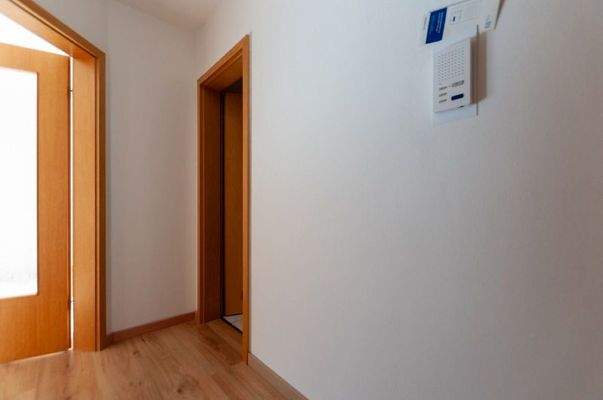 Wohnungstür Blickrichtung Diele