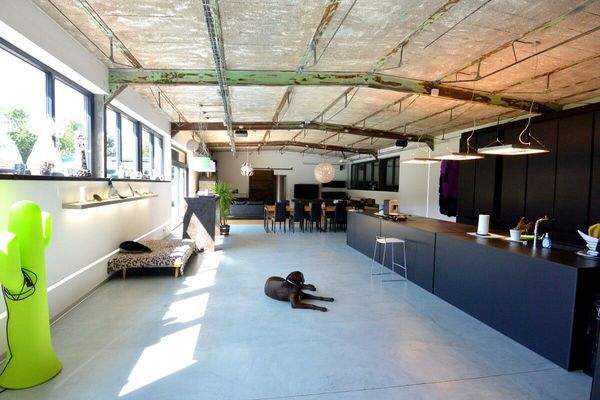 17  Wohnhalle mit 221 m²