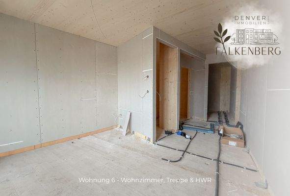 Wohnzimmer mit HWR und Treppenaufgang + Abstellraum