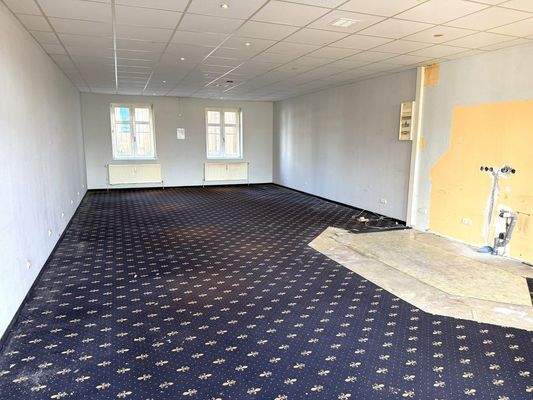 Fläche im EG/ Hochparterre