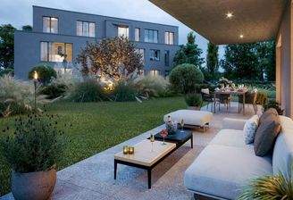 Terrasse und Privatgarten