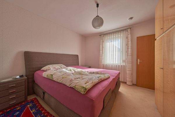 Geräumiges Schlafzimmer 1. OG