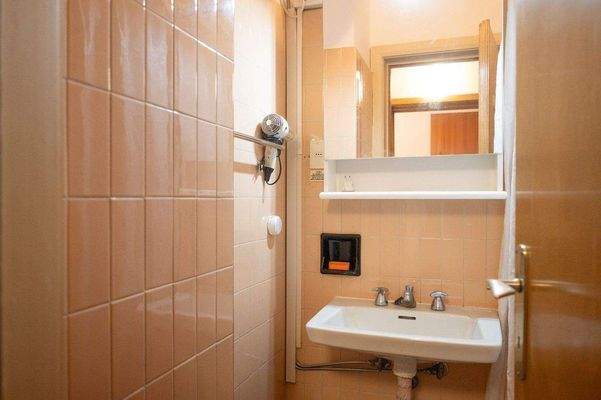 Tecnocasa Garda 0356.jpg