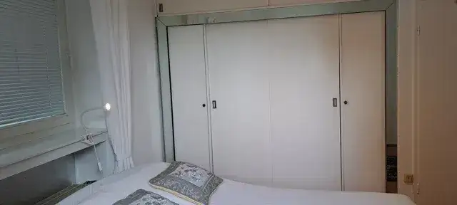 Schlafzimmer Bild2 mit Einbauschrank.webp