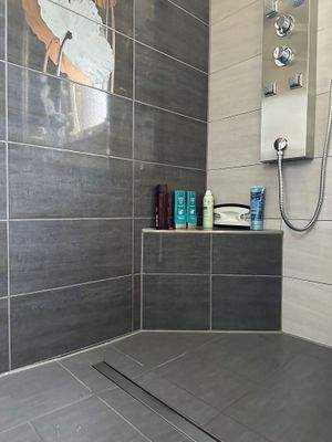 Duschbad - Ferienwohnung im OG 