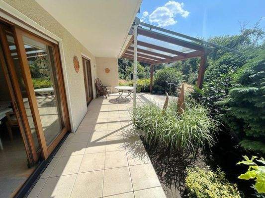 auch mit Zugang von der Küche