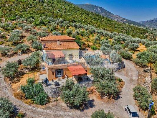 32720e6cbe9e4dbfa6d11e469cfc525b-original