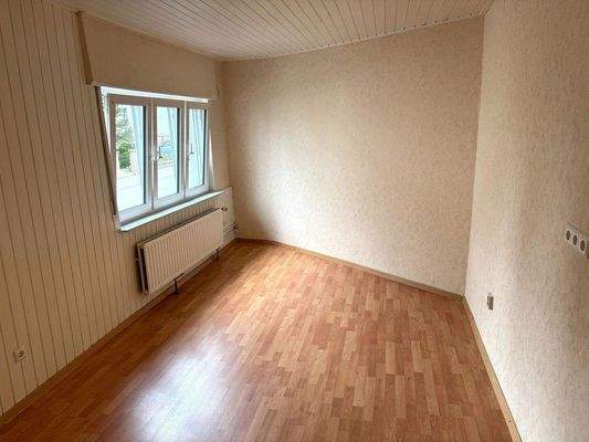 Wohn-/Schlafzimmer Einliegerwohnung I EG