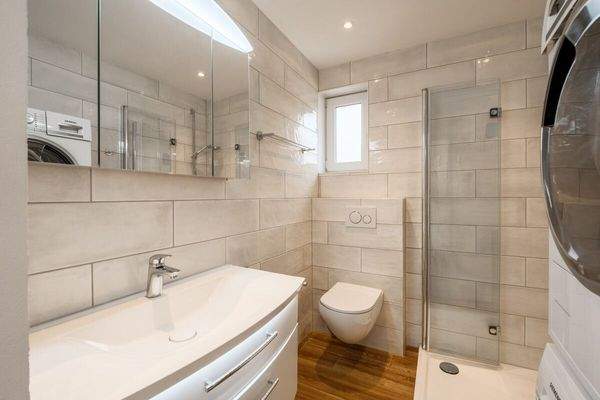 Häuschen - Duschbad