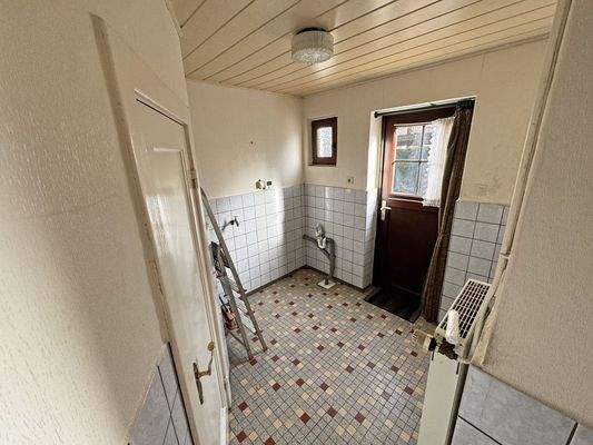 Hauswirtschaftsraum (Tür muss zugemauert werden)