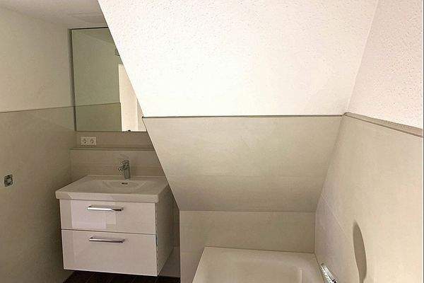 Wannenbad Dachgeschoss