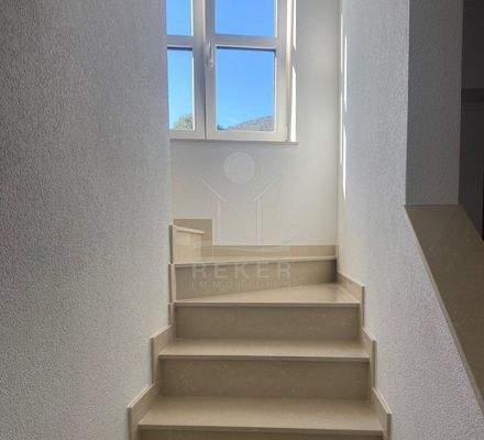  Obergeschoss: 3 Schlafzimmer & 1 Bad