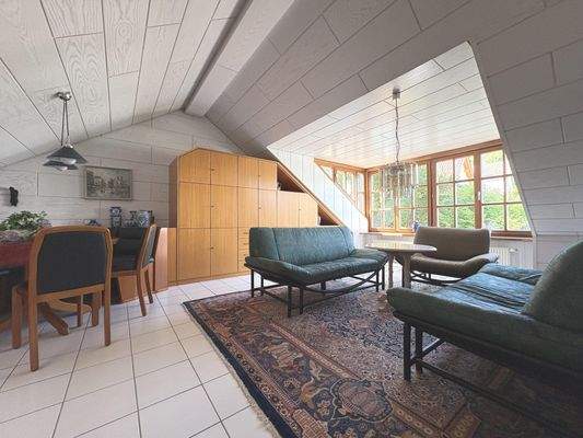 DG: Wohnmäßig ausgebauter weiterer Wohnraum