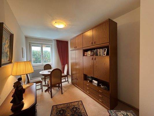 Kinder-. Arbeits- oder Gästezimmer (EG)