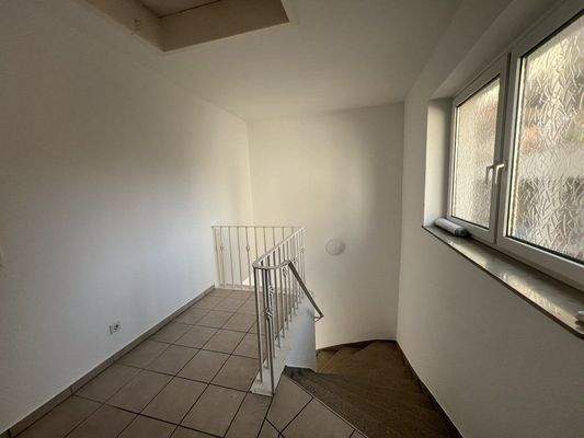 Wohnung-Gießen-Südanlage 9-50019-009-Flur im OG (2