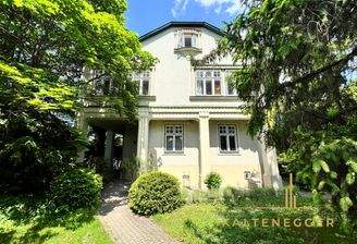 Vorderseite des Hauses - Eingangsbereich des Grundstücks