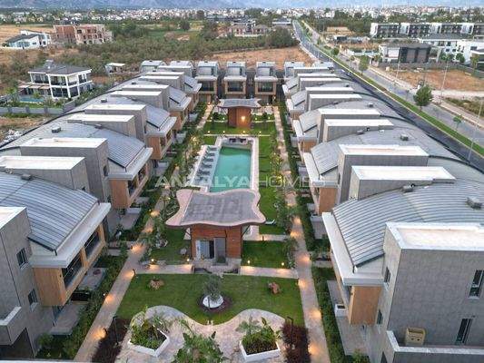 Luxury Villas with Indoor Car Park in Antalya Dosemealti
