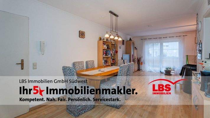 Wohnzimmer / Esszimmer