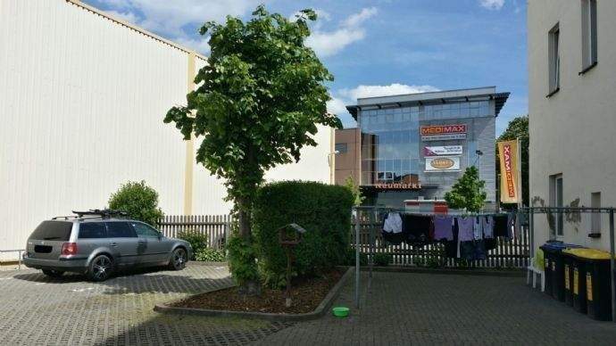 Innenhof mit Wäscheplatz