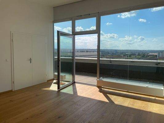 Schlafzimmer mit Skyline-Feeling